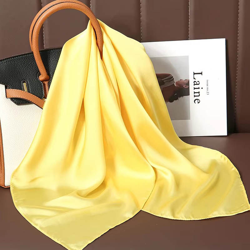 Luksusowa jednokolorowa jedwab – Scarf Silk Square recenzja i cena
