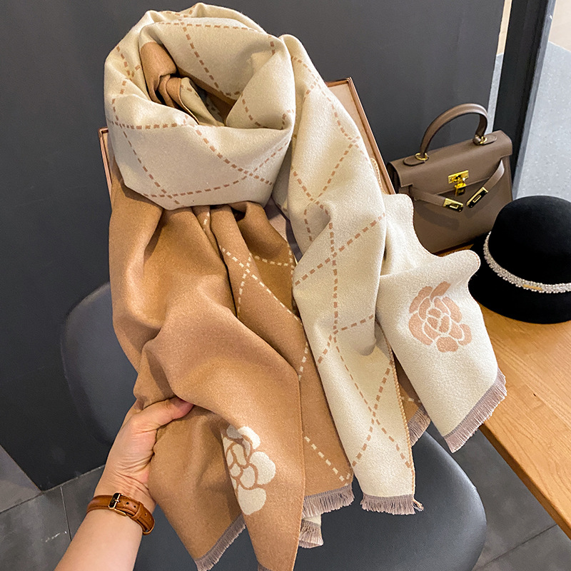 Zimowy szal damski, luksusowy  – Woven Scarf Blanket recenzja i cena