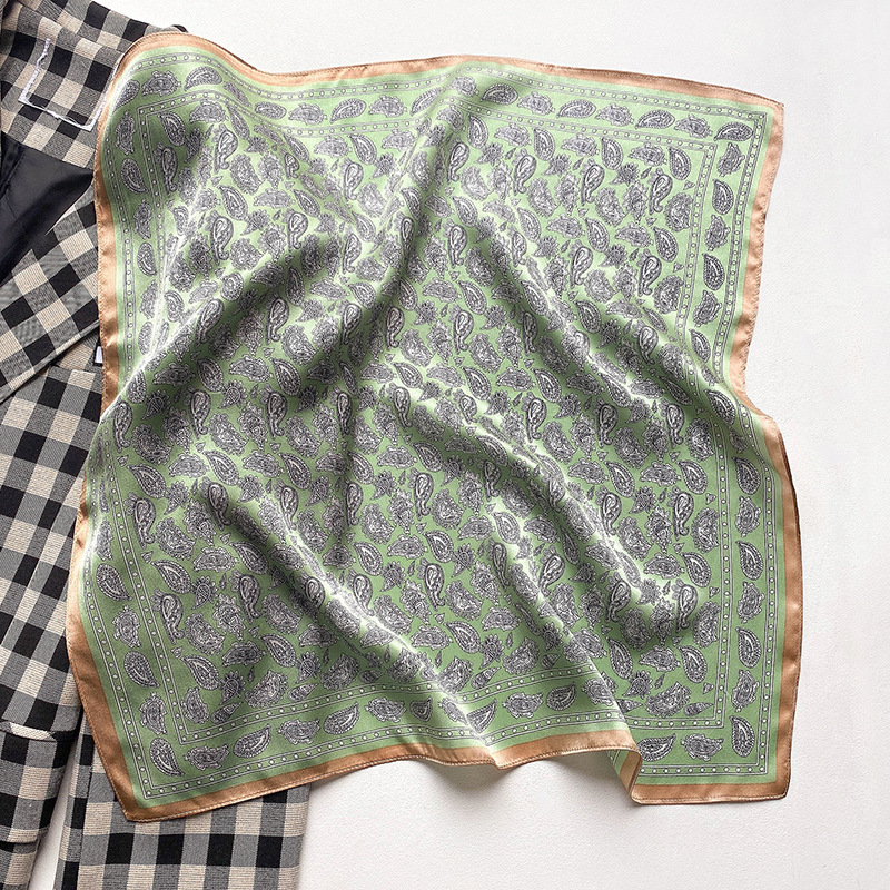 Damska apaszka ze 100% prawdzi – Face Scarf Mask recenzja i cena