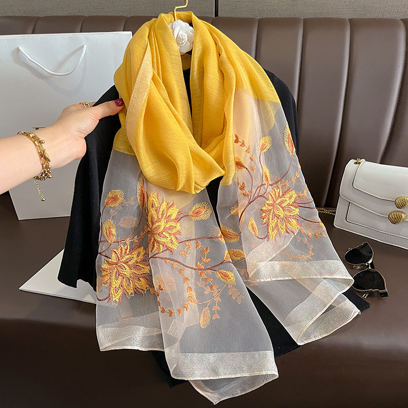 Wiosenno-letnia jednolita jedw – Woven Scarf Blanket recenzja i cena